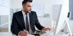 مطلوب موظف اداري لدى شركة رائدة في عمان